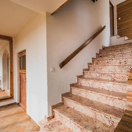 Liberg With Hot Tub And Sauna 別荘 Brežice