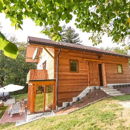 Liberg With Hot Tub And Sauna Brežice