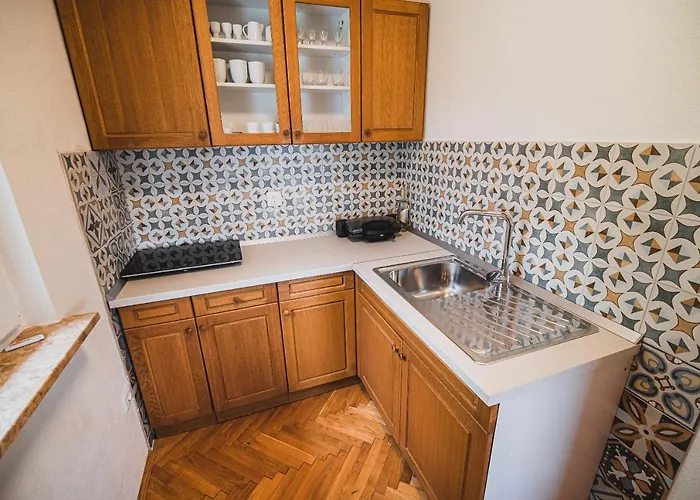 Liberg With Hot Tub And Sauna Počitniška hiša