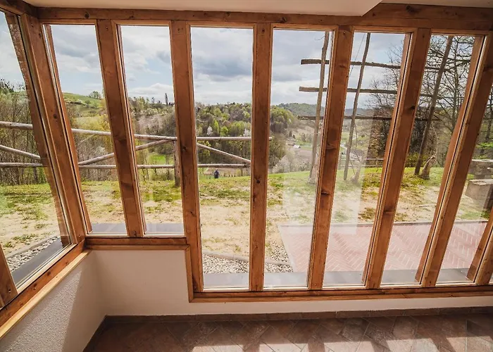 Liberg With Hot Tub And Sauna Počitniška hiša *