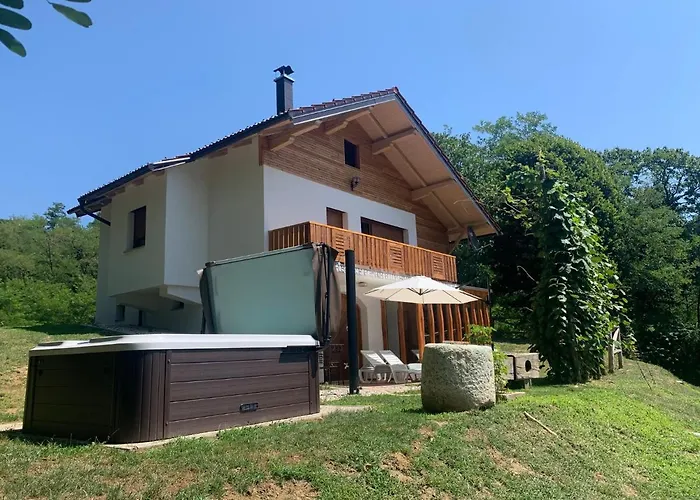 Liberg With Hot Tub And Sauna Počitniška hiša