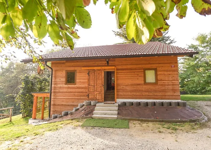 Počitniška hiša Liberg With Hot Tub And Sauna Brezice